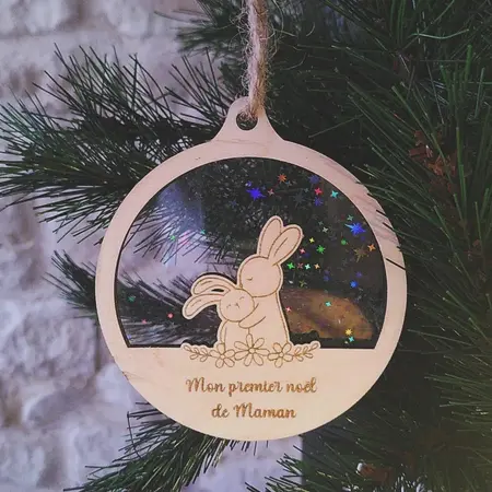 Boule de Noël lapins maman bébé fond étoilé