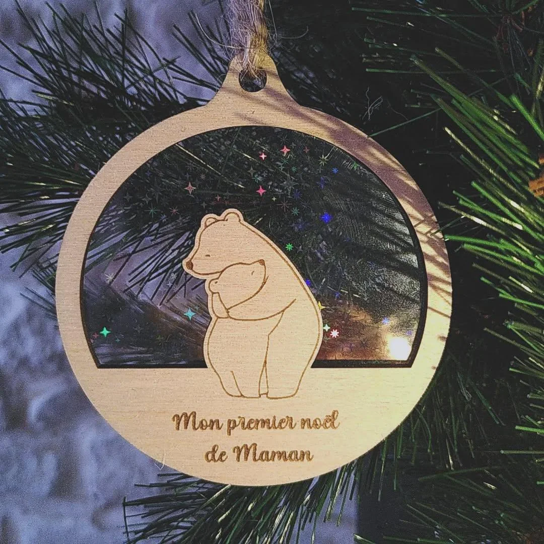 Aperçu 1 : Boule de Noël ours maman bébé fond étoilé